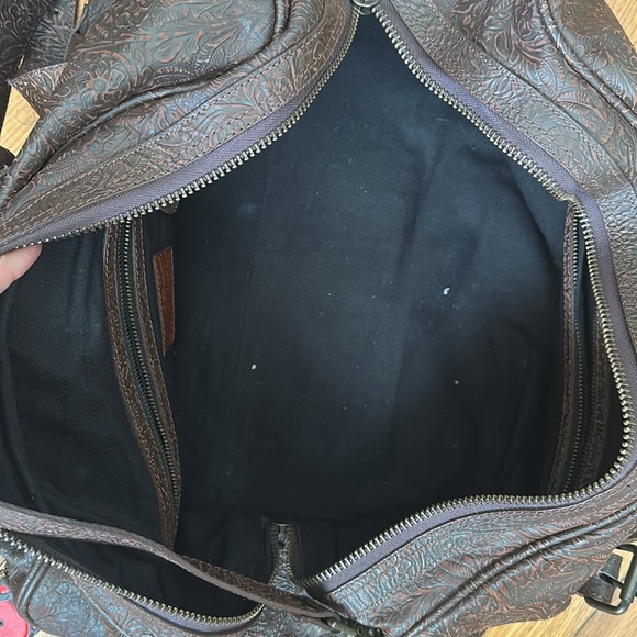 La Condesa 100% Genuine Leather Duffel - Picture 3 of 3